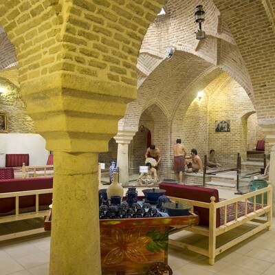 حمام قلعه (موزه مردم شناسی همدان)